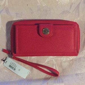 Woman's wallet Tahari zip around clutch purse wallet NWT
